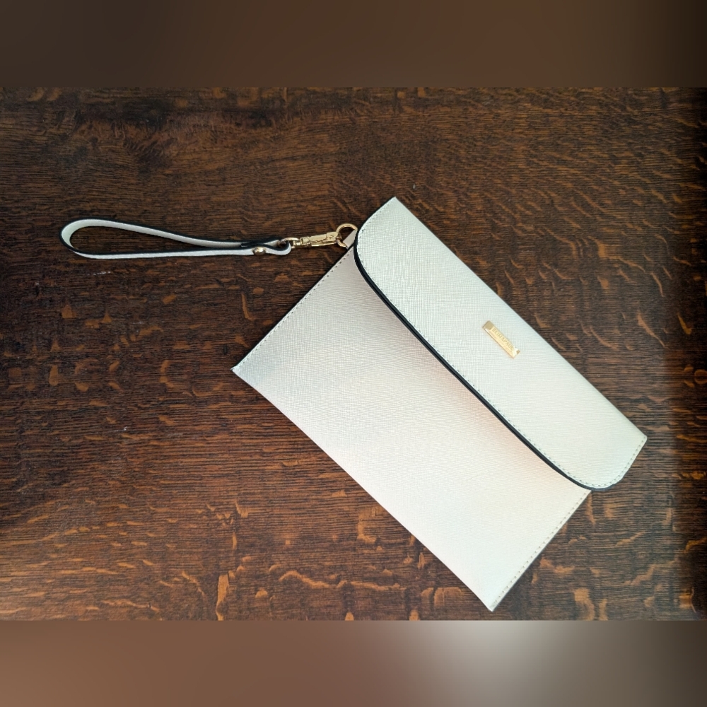 Elim & Paul Light Tan Wristlet/Clutch Slight Woven Texture NWOT